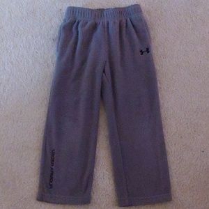 Under Armour Fleece pants with pockets 3T